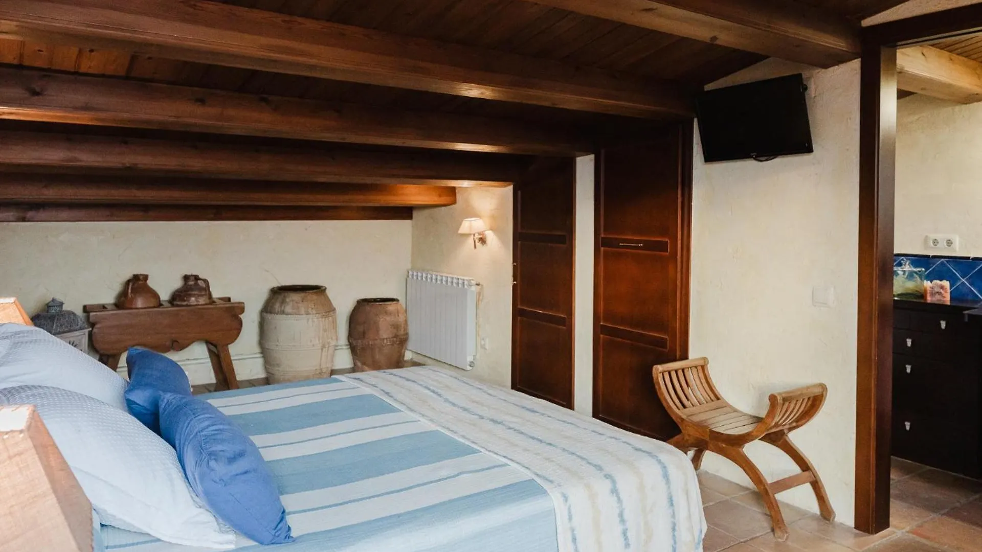 Feriehus Casa Rural Con Jacuzzi En Centro Historico De Pals Spanien