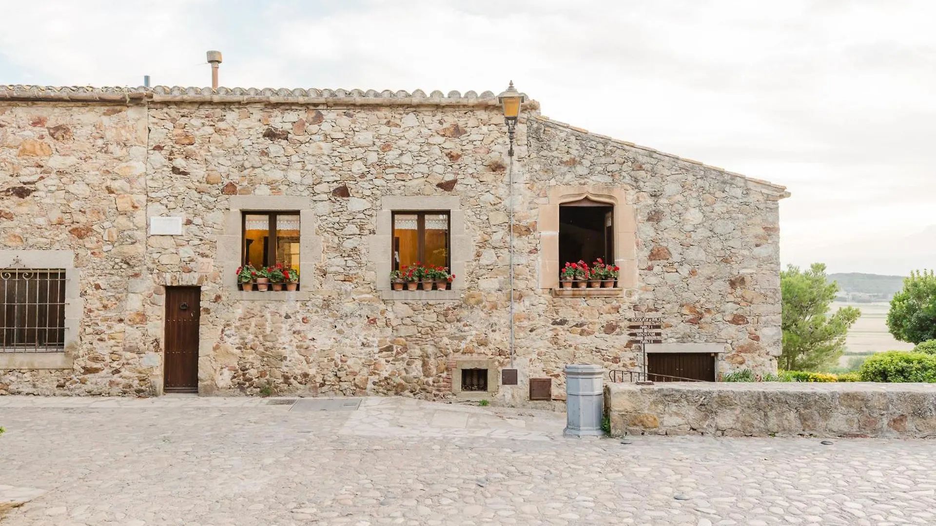 Casa Rural Con Jacuzzi En Centro Historico De Pals