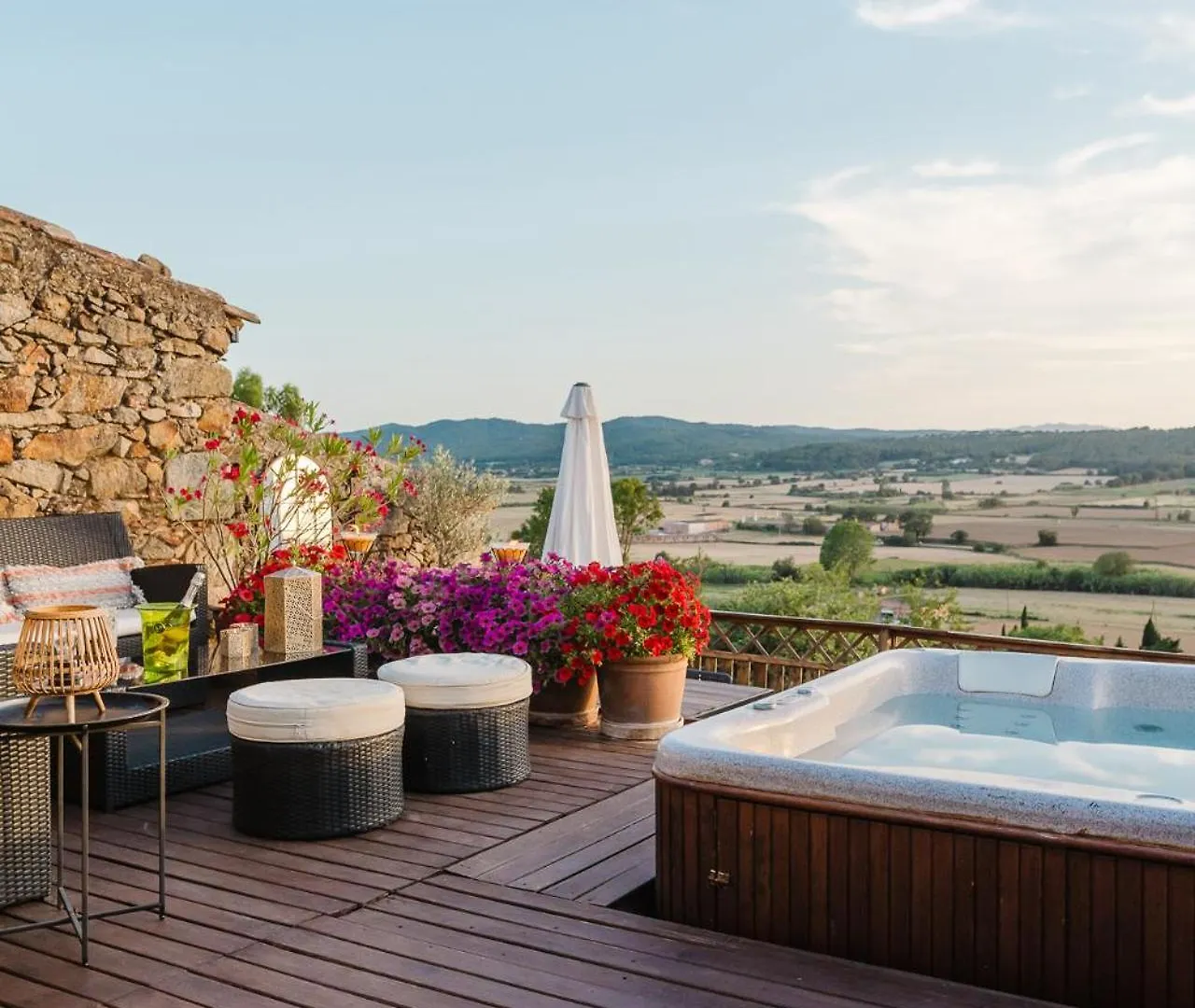 Casa Rural Con Jacuzzi En Centro Historico De Pals Spanien