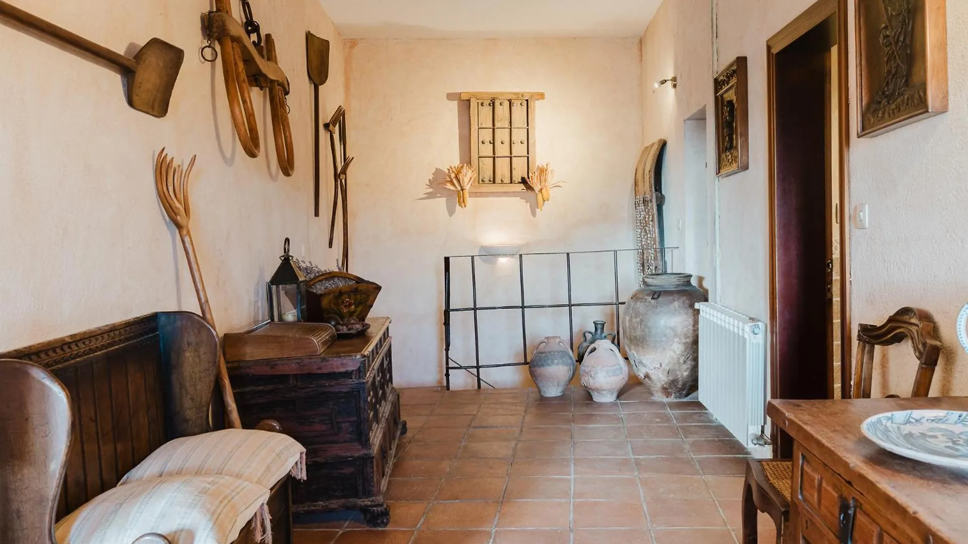 Casa Rural Con Jacuzzi En Centro Historico De Pals 0*,