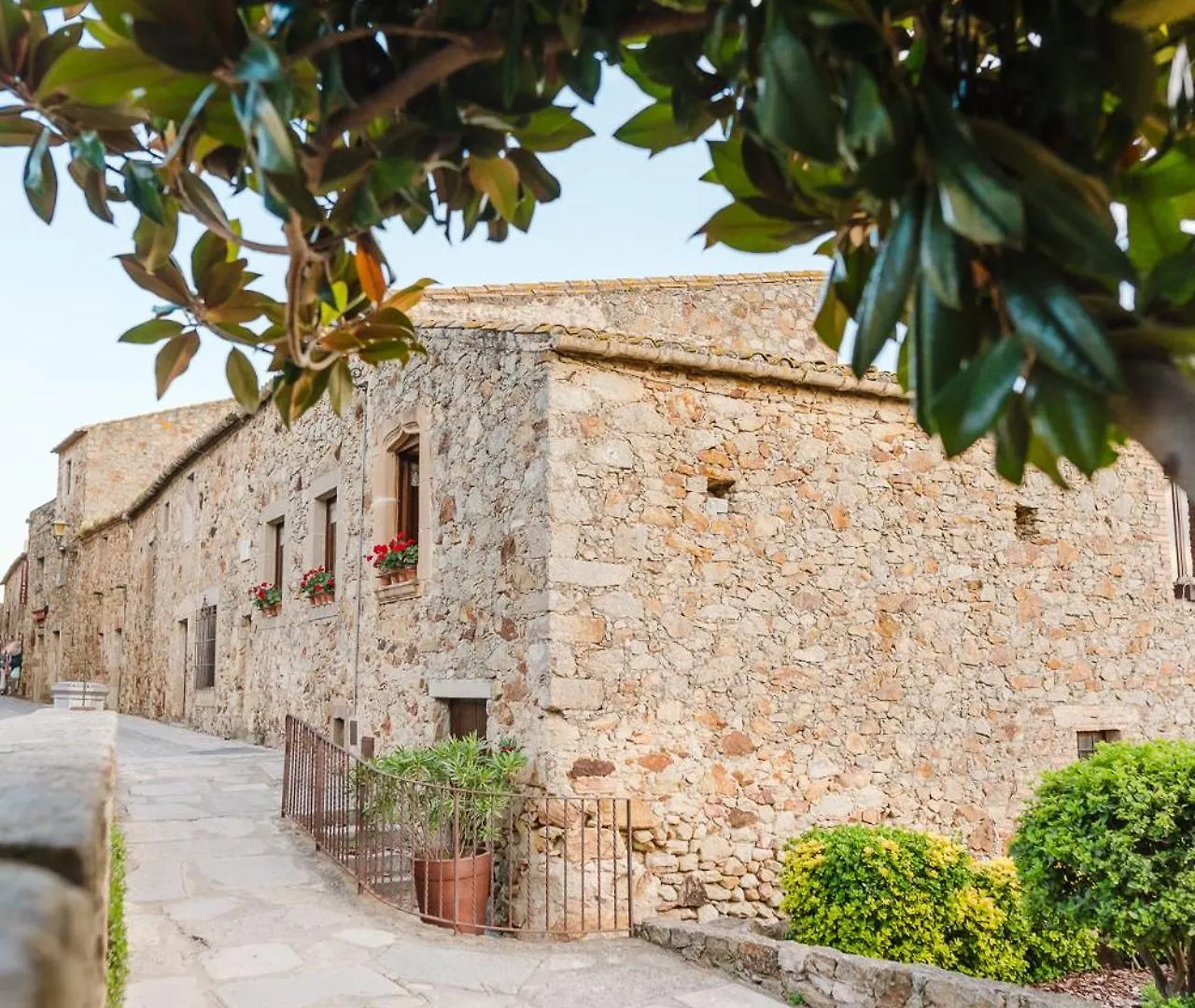 Casa Rural Con Jacuzzi En Centro Historico De Pals Spain