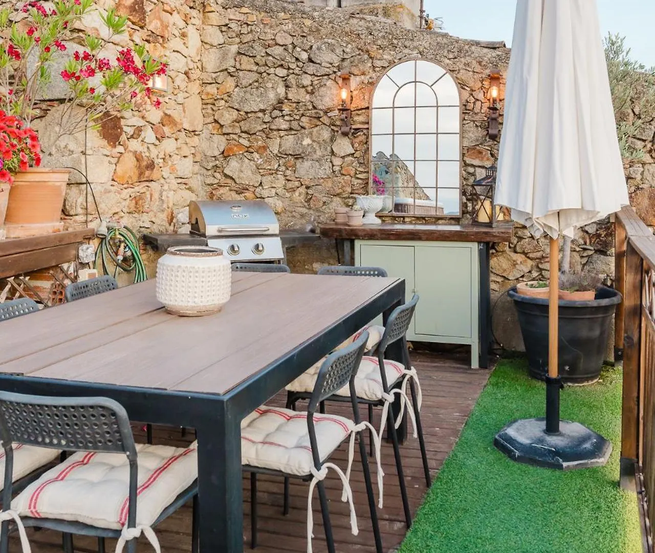 Holiday home Casa Rural Con Jacuzzi En Centro Historico De Pals Spain