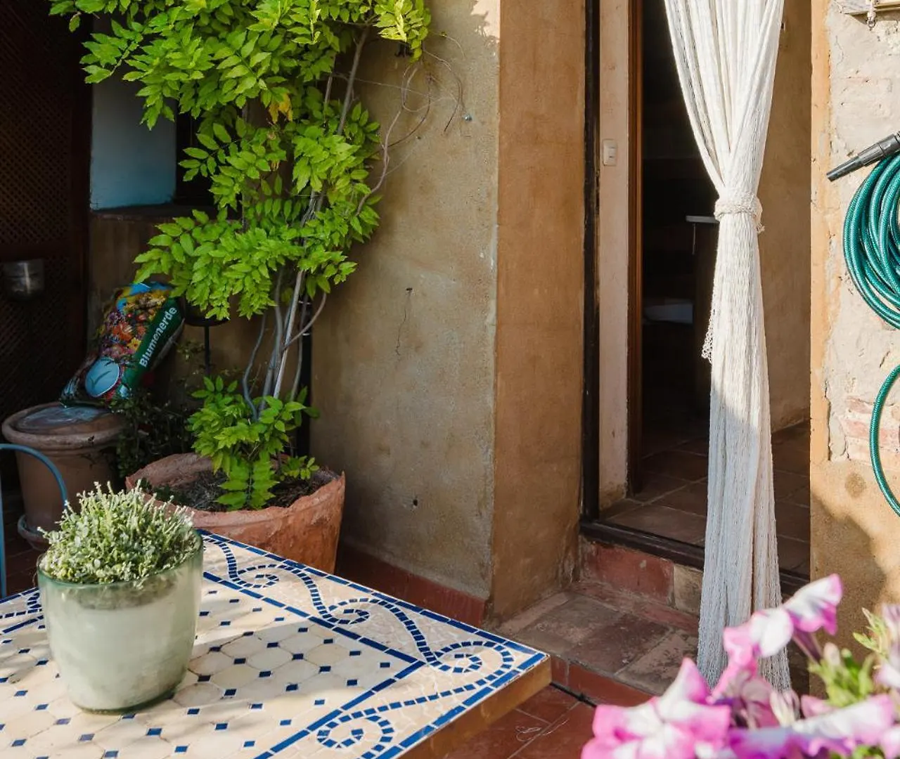 Casa Rural Con Jacuzzi En Centro Historico De Pals 0*,  Spain
