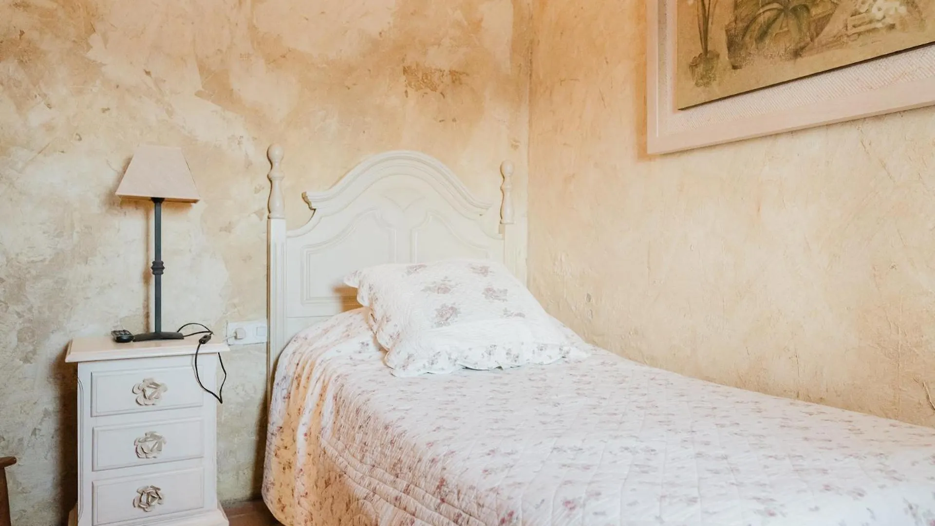 Casa Rural Con Jacuzzi En Centro Historico De Pals Spain